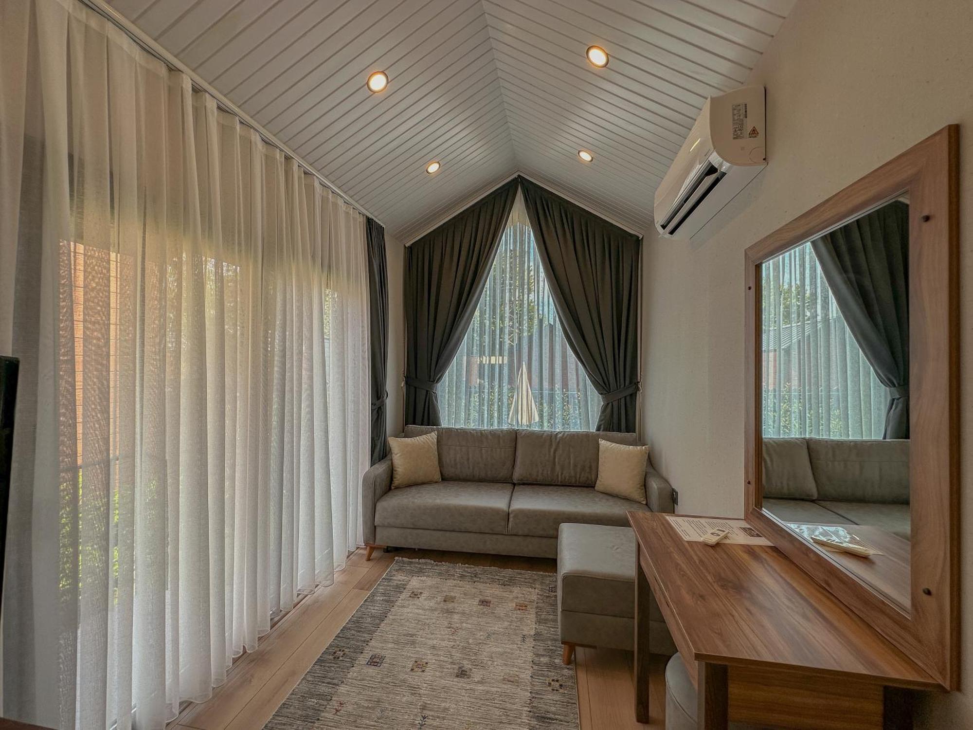 Baronet Tiny House Butik Otel Kadikoy  Bagian luar foto
